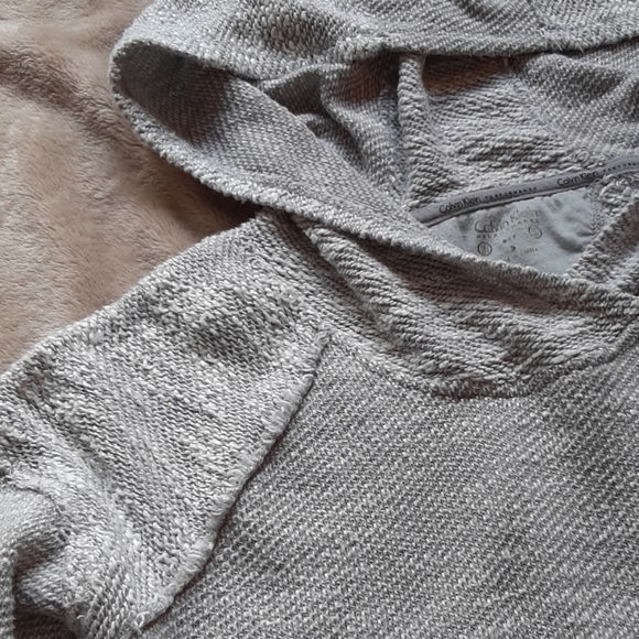 Calvin Klein Performance  textured roll tab hoodie - Picture 6 of 6